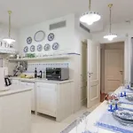 Mimmina 8, Emma Villa